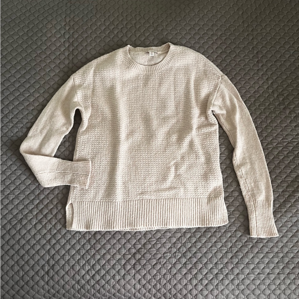 Gap Women’s Cream Sweater